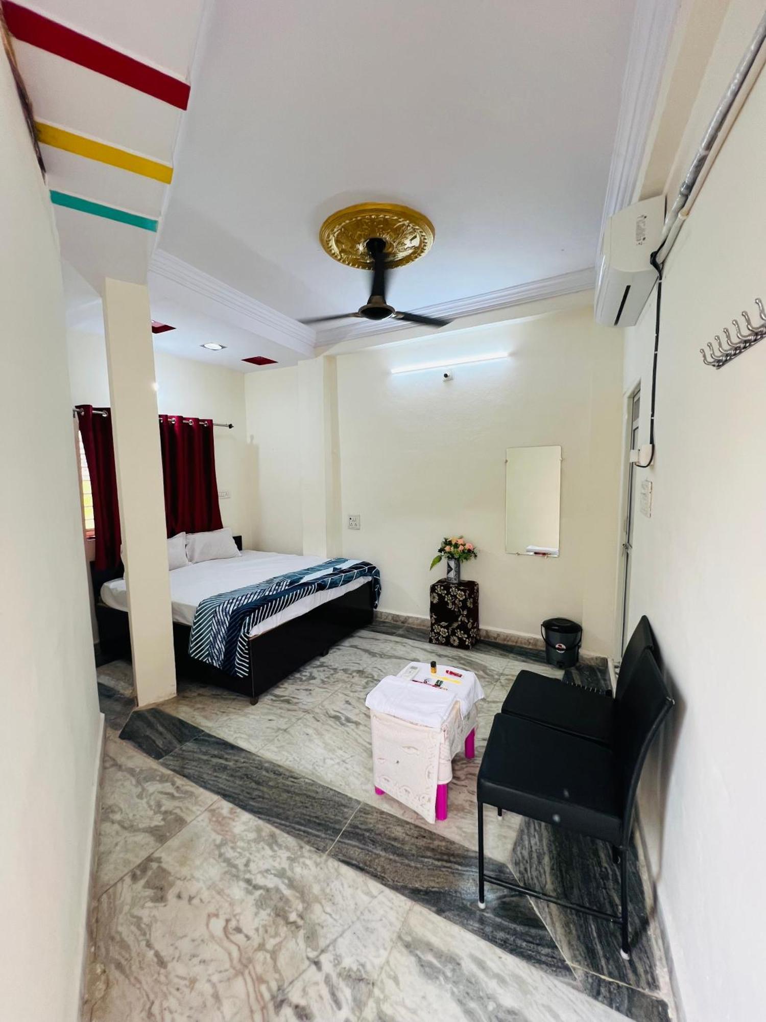 Tiwari G Home Stay Ujjain Εξωτερικό φωτογραφία
